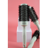 Brosse thermique pour brushing sur cheveux épais ou bouclés