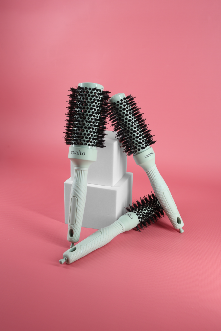 Brosse thermique pour brushing sur cheveux épais ou bouclés